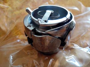 107-22551 JUKI LARGE CAPACITY VERTICAL ROTARY HOOK, 0467 150094 w/ Cap DÜRKOPP-ADLER 467 ; 767 
