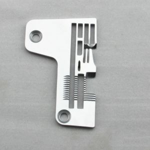 208648 PEGASUS 6-Thread overlock throat plate 3X2X4MM