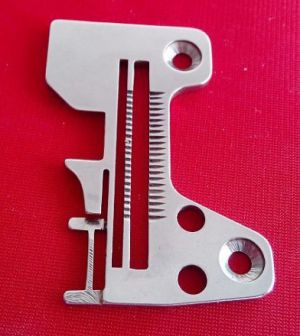 R4200-JOE-DOO JUKI Throat plate 0х4мм